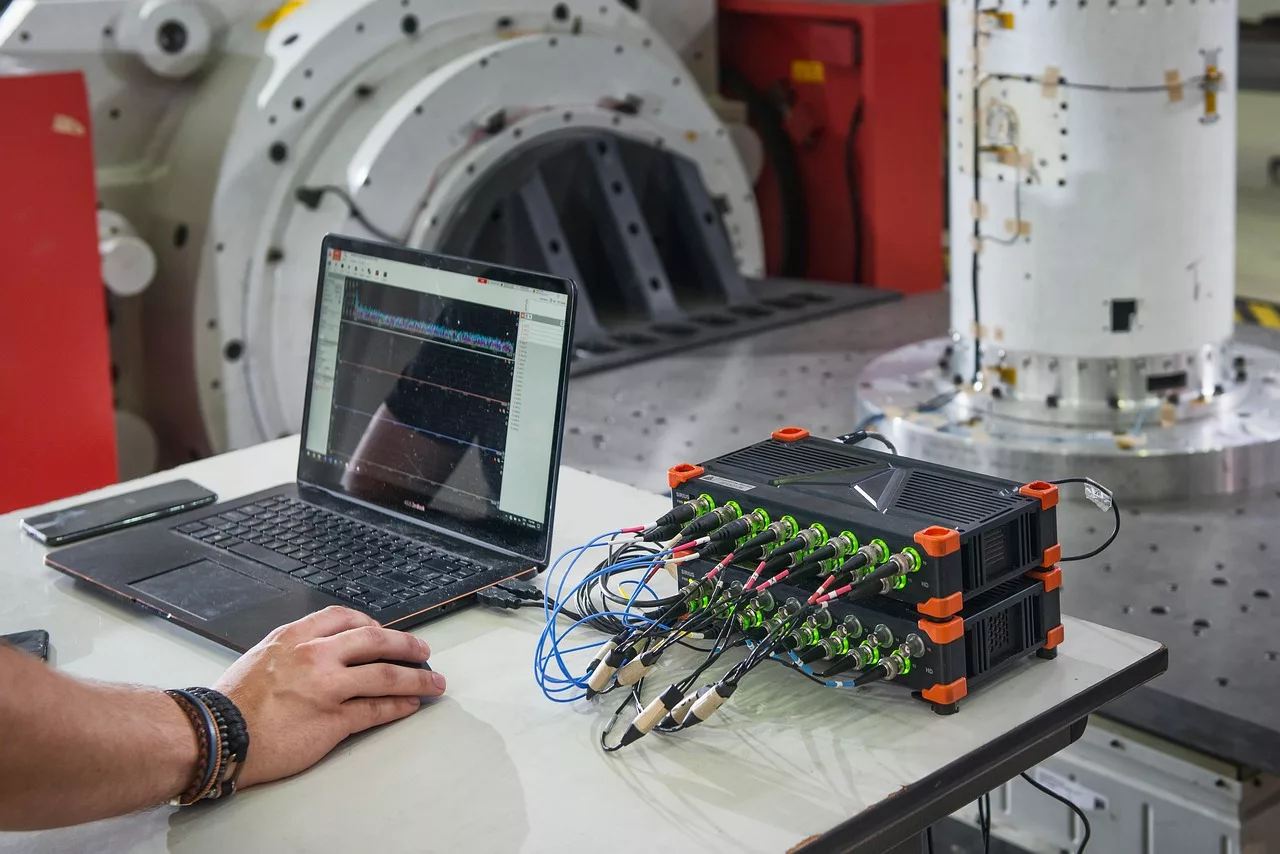 laptop, desk, data acquisition, system, daq, hand, laptop, laptop, laptop, laptop, laptop, desk, data acquisition, data acquisition, data acquisition, data acquisition, data acquisition